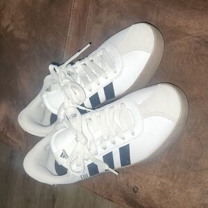 WOMEN'S ADIDAS VL COURT 3.0 SNEAKERSAdidas (new) worn for like 1hr